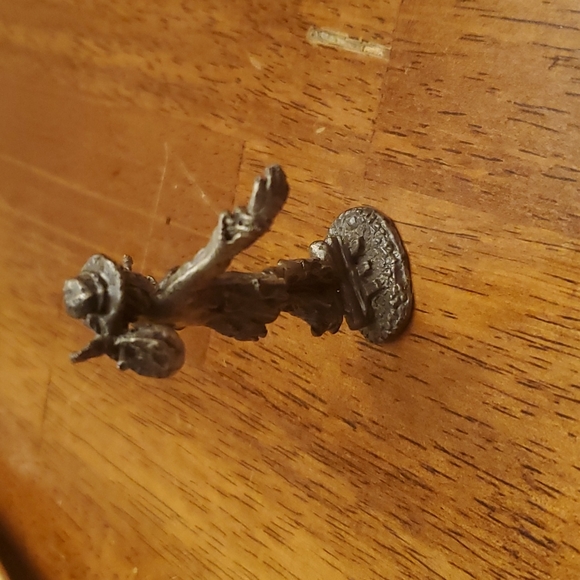 Emmett Kelly Jr. Pewter Hobo Clown Figurine 2.5in - Picture 3 of 4